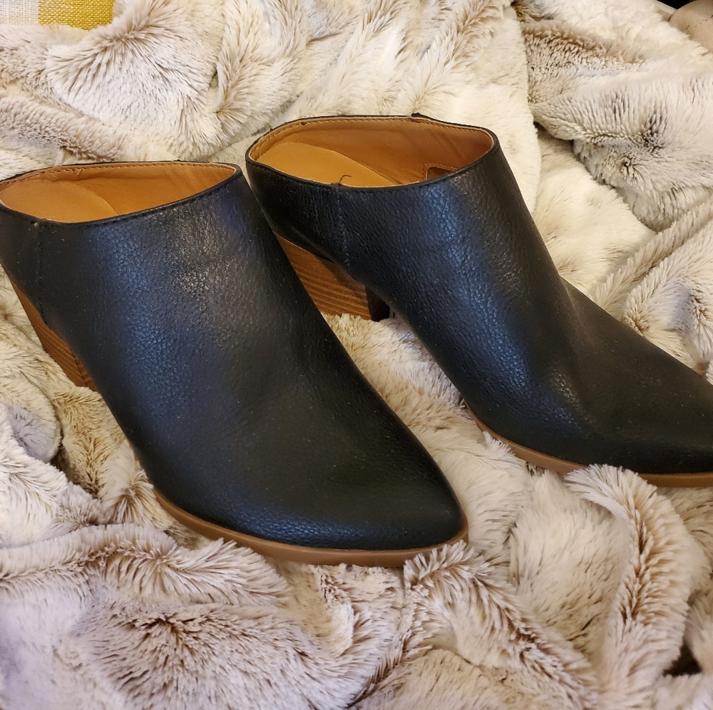 Black Boots